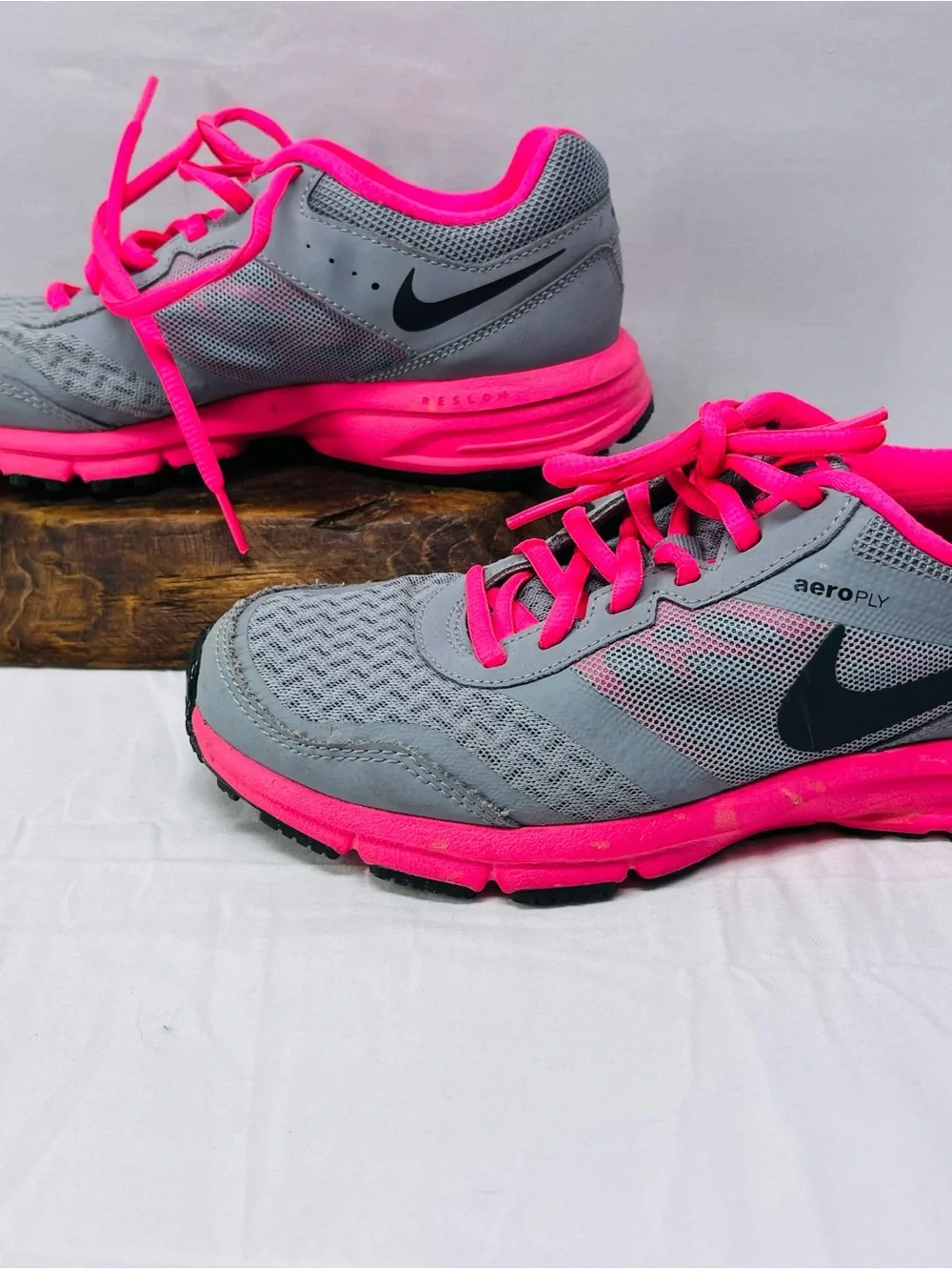 Nike Women's Gray and Hot Pink Athletic Running Sneakers